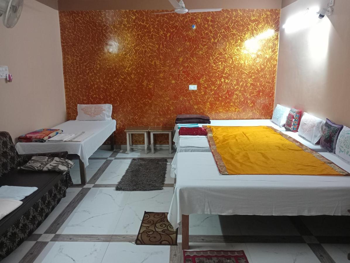 Shiva Inn - Varanasi — Photos 1